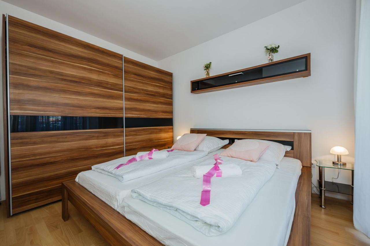 Apartman Lucija Kaštela Buitenkant foto