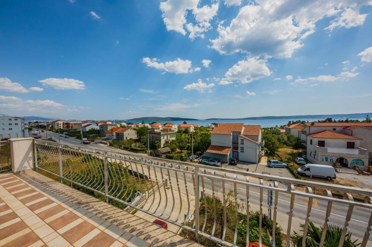 Apartman Lucija Kaštela Buitenkant foto