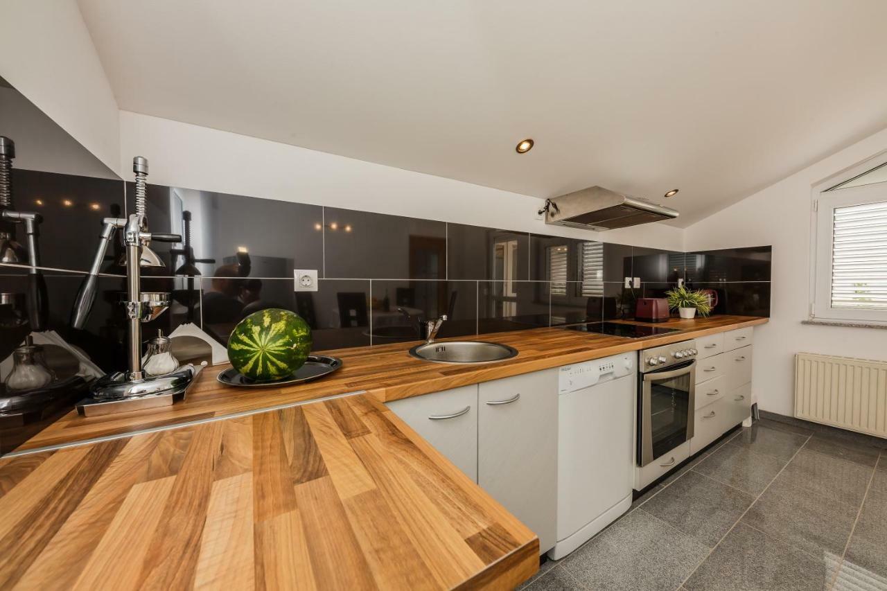 Apartman Lucija Kaštela Buitenkant foto